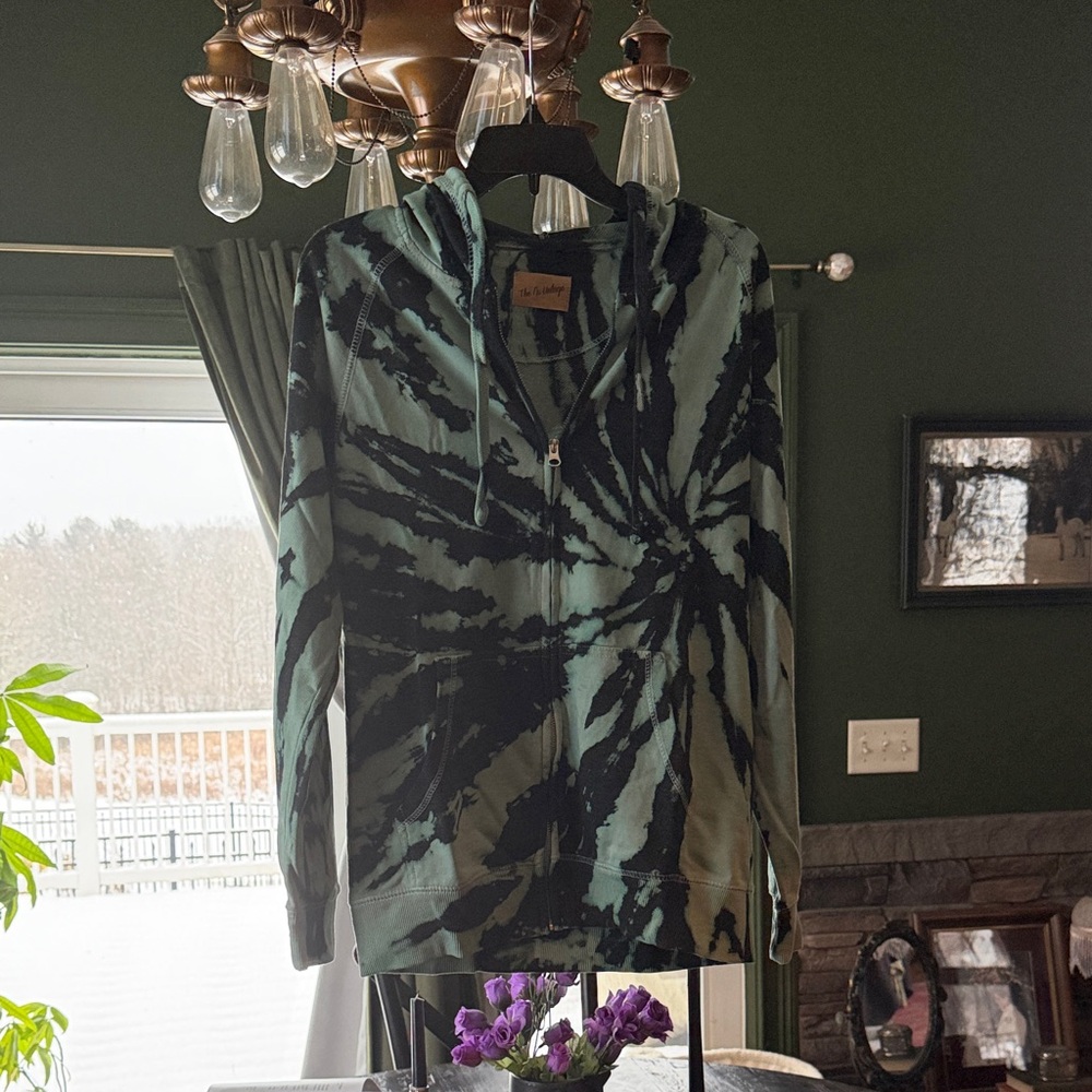 Rare Nu Vintage Black and Green Tie-Dye Zip hoodie